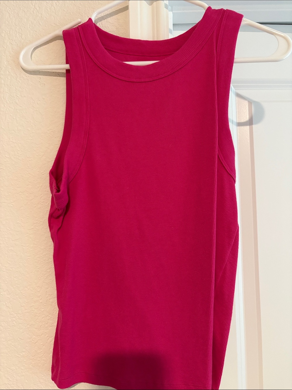 Women's Fitted Rib Tank Top - Hot Pink